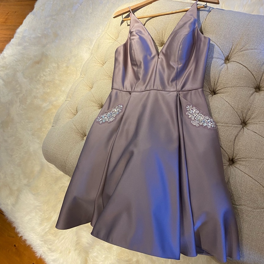 Blondie nites juniors fit & flare dress, size 9.